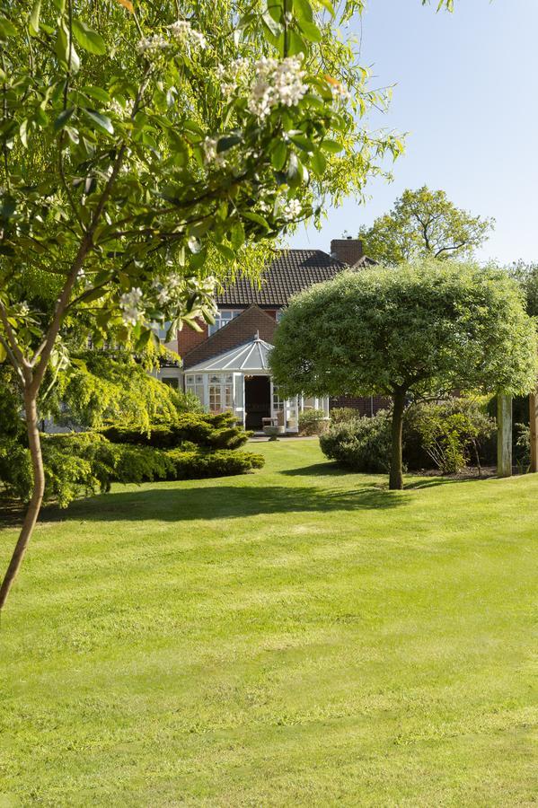 Harwood House B&B Great Dunmow Bagian luar foto
